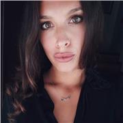 Neolaureata offre ripetizioni di materie umanistiche